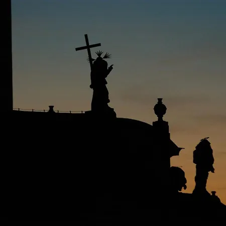 Eli Spacious With Old Town View, Parking & Ac *