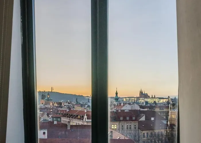 Apartment Eli Spacious With Old Town View, Parking & Ac *