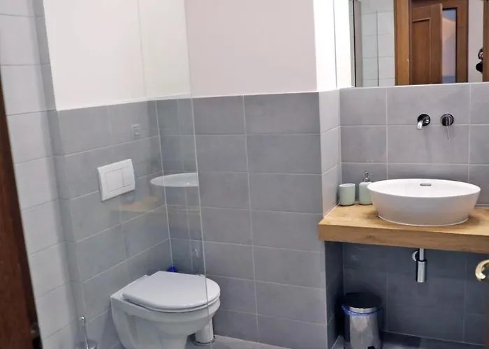 Apartment Eli Spacious With Old Town View, Parking & Ac