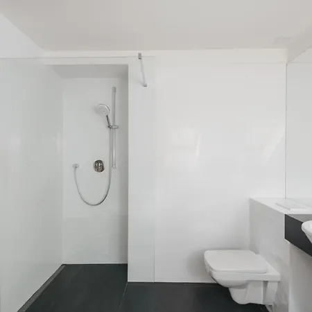 Lejlighed Eli Spacious With Old Town View, Parking & Ac Prag